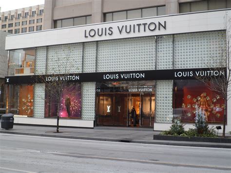 louis vuitton in canada